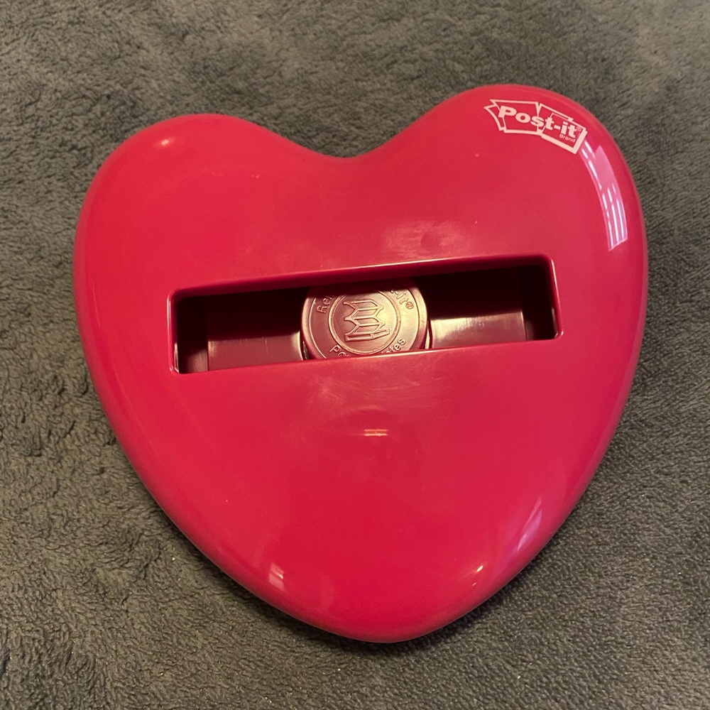 3M heart pop up sticky note dispenser/paperweight